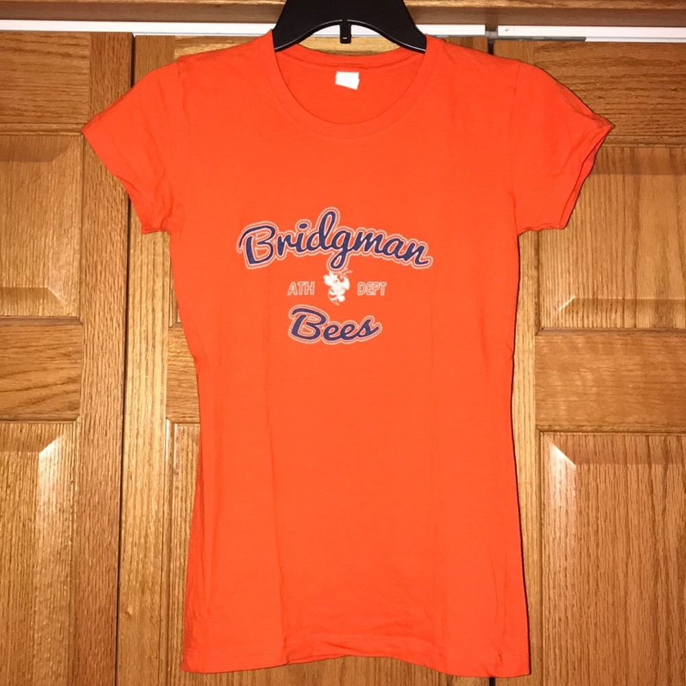 Bridgman bees tee shirt